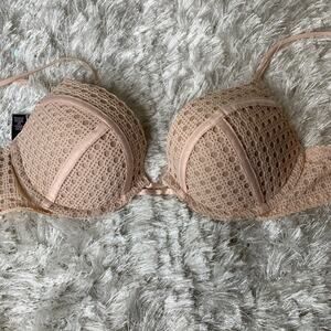 Victoria's Secret Very Sexy Push Up 32 C Nude Lace Weave Texture